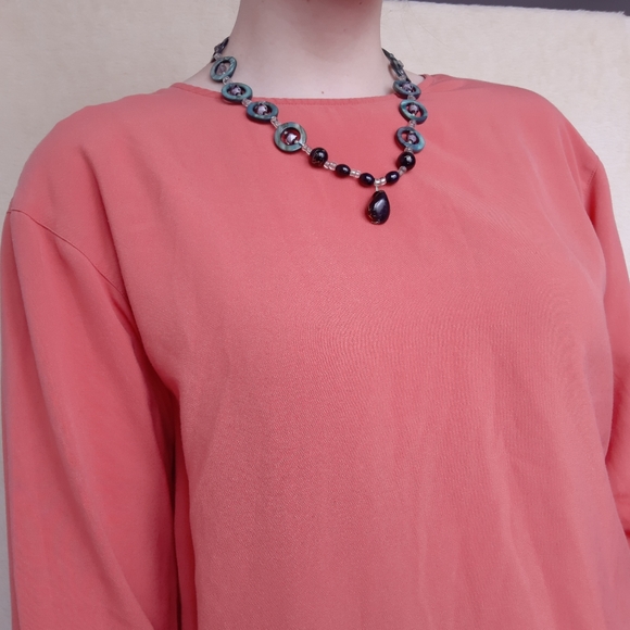 Deep turquoise and black beaded necklace - Picture 1 of 5